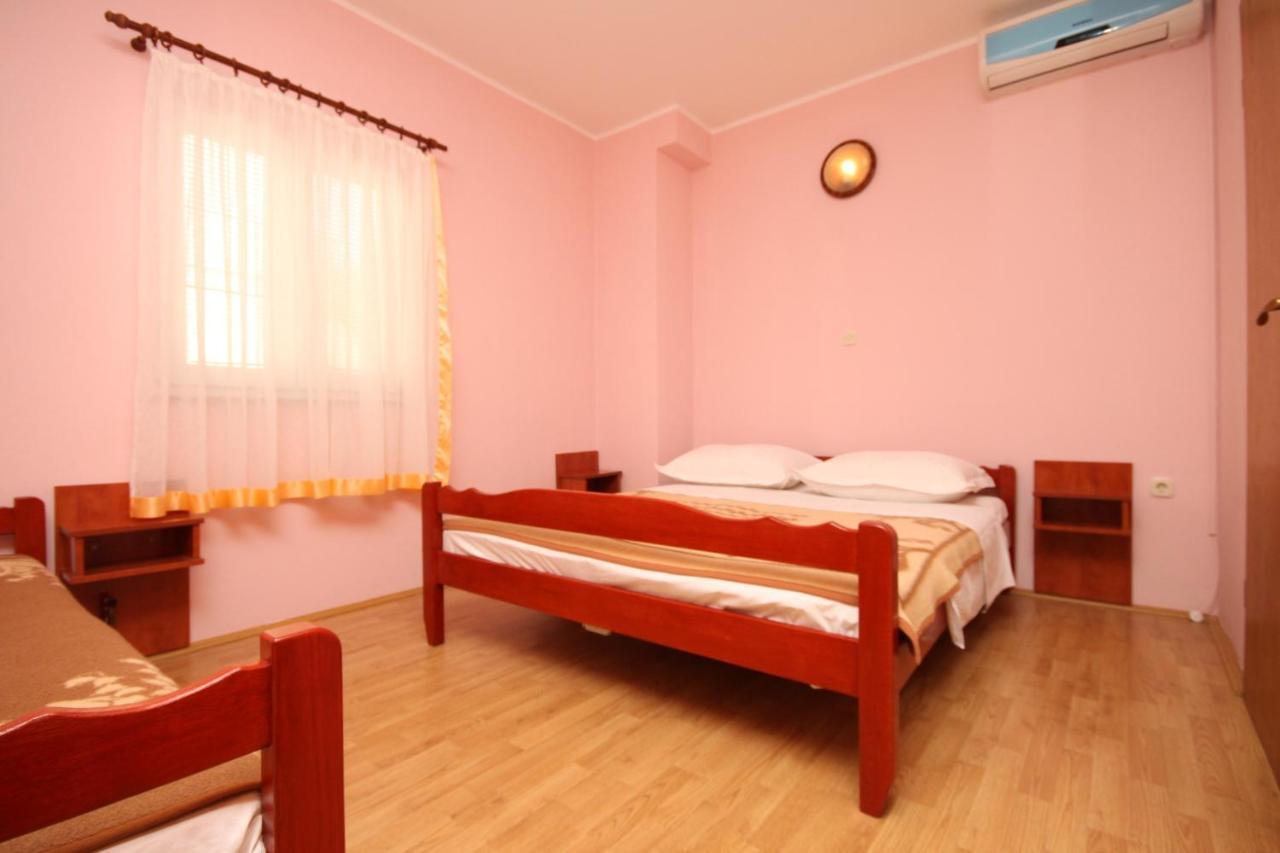 Apartments By The Sea Stara Novalja, Pag - 6469 المظهر الخارجي الصورة
