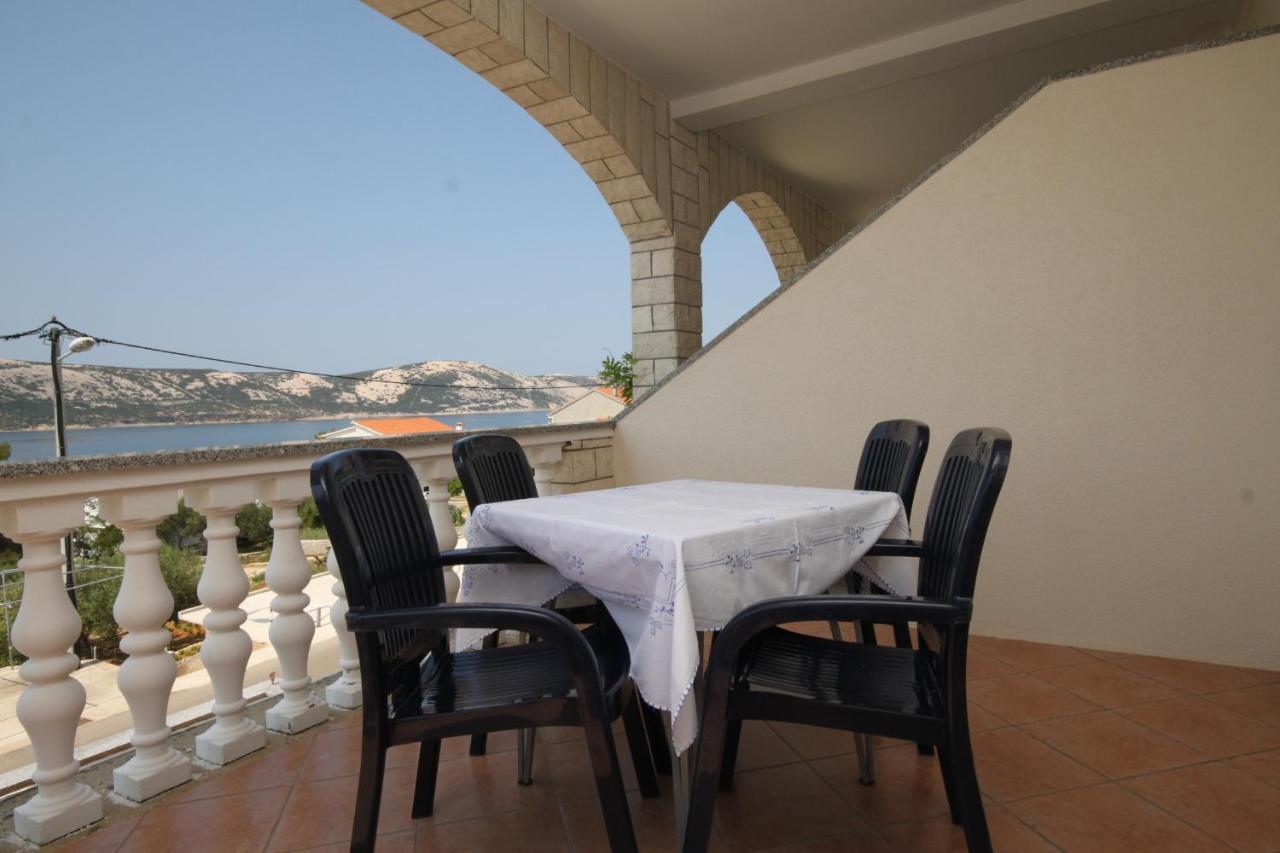 Apartments By The Sea Stara Novalja, Pag - 6469 المظهر الخارجي الصورة