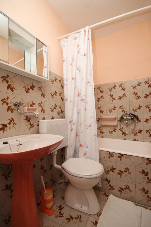 Apartments By The Sea Stara Novalja, Pag - 6469 المظهر الخارجي الصورة